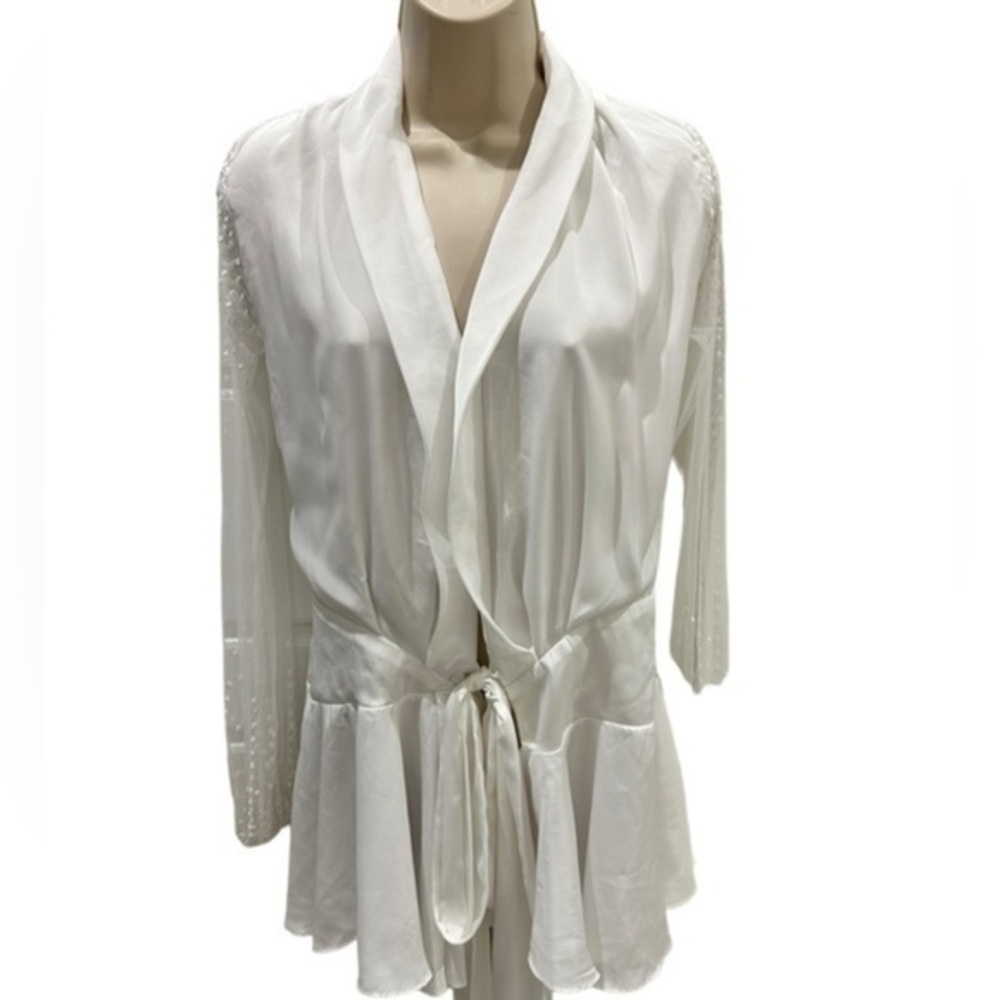 Bridal Wedding bridesmaids White silky satin long sleeve short robe